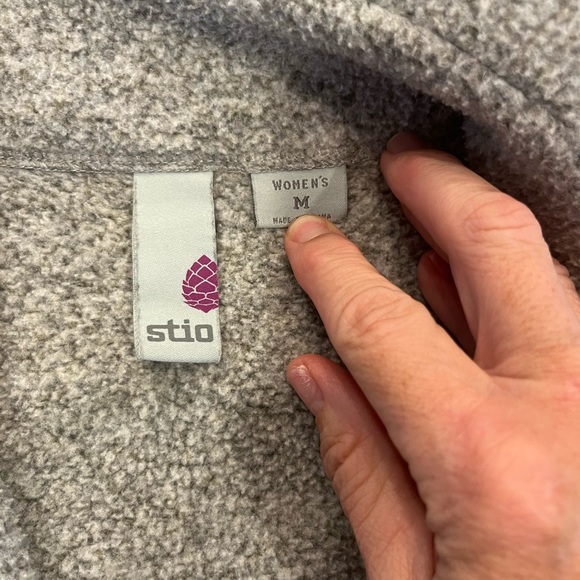Stio Sweetwater Fleece Jacket Women’s Small Gray Outdoors Hiking Full Zip - Picture 5 of 10